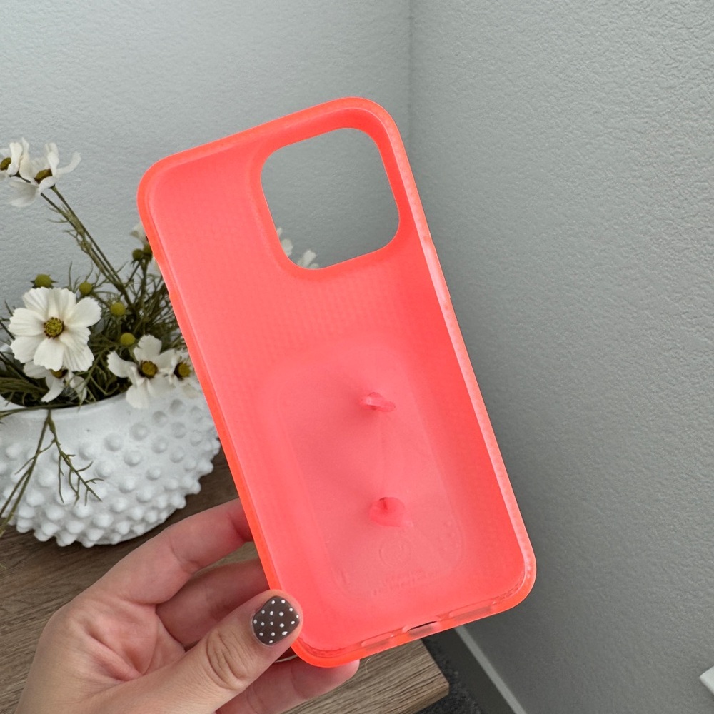 Loopy case - Picture 2 of 2